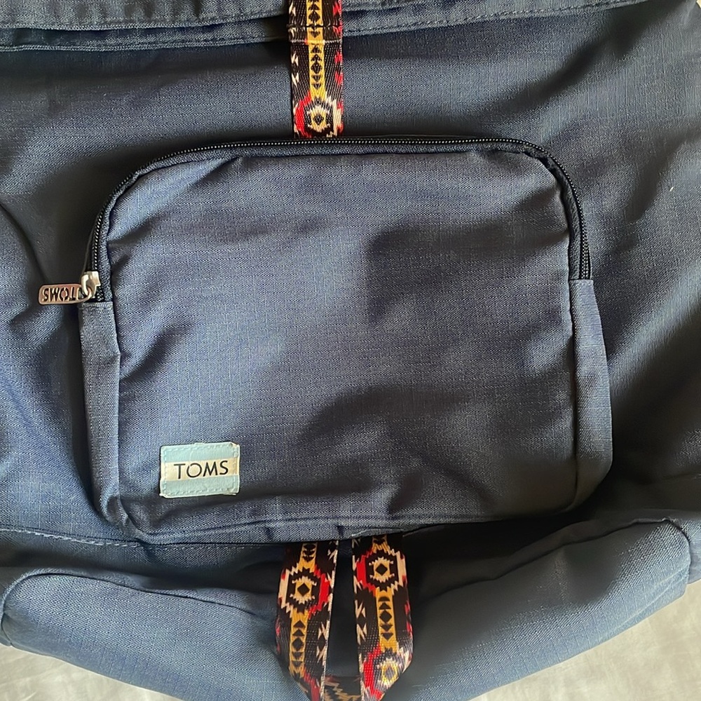 Toms Backpack - Picture 2 of 8